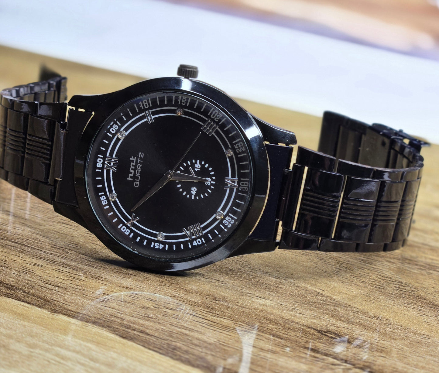 Elegant Men's Black Analog Watch